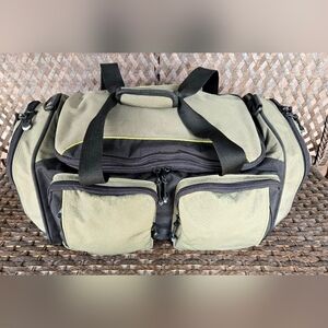 EDDIE BAUER Mens Sport/Travel Duffle Olive/black. Excellent